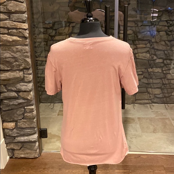 Shirt size medium - Picture 2 of 3